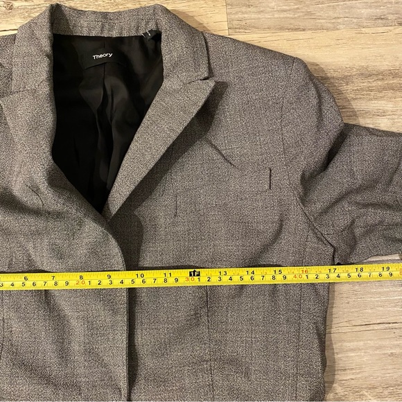 Gray Heathered Theory Blazer - Picture 5 of 7